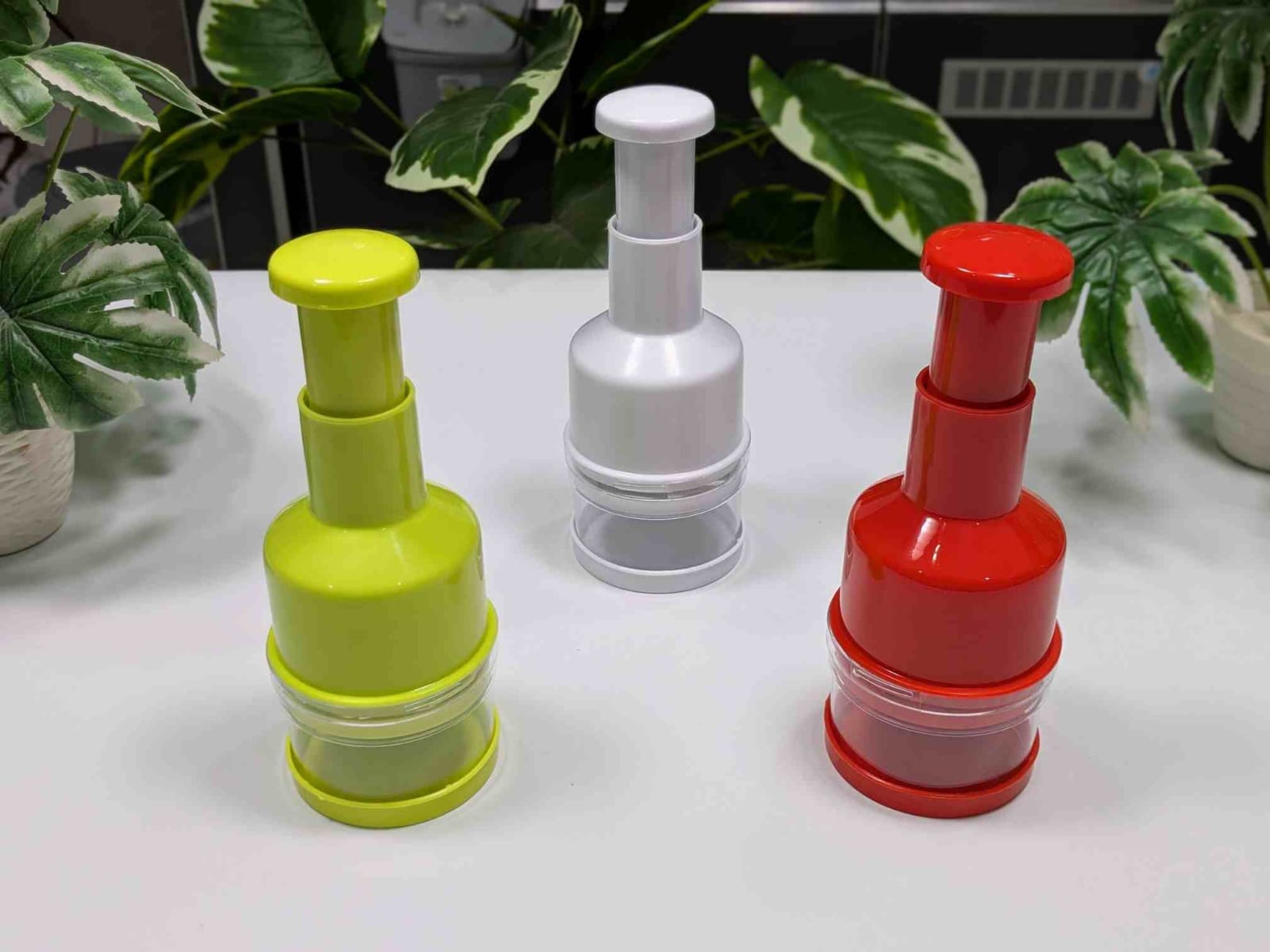 Push-Down Vegetable & Onion Chopper – Stainless Steel Blades, Fast & Easy Cutting